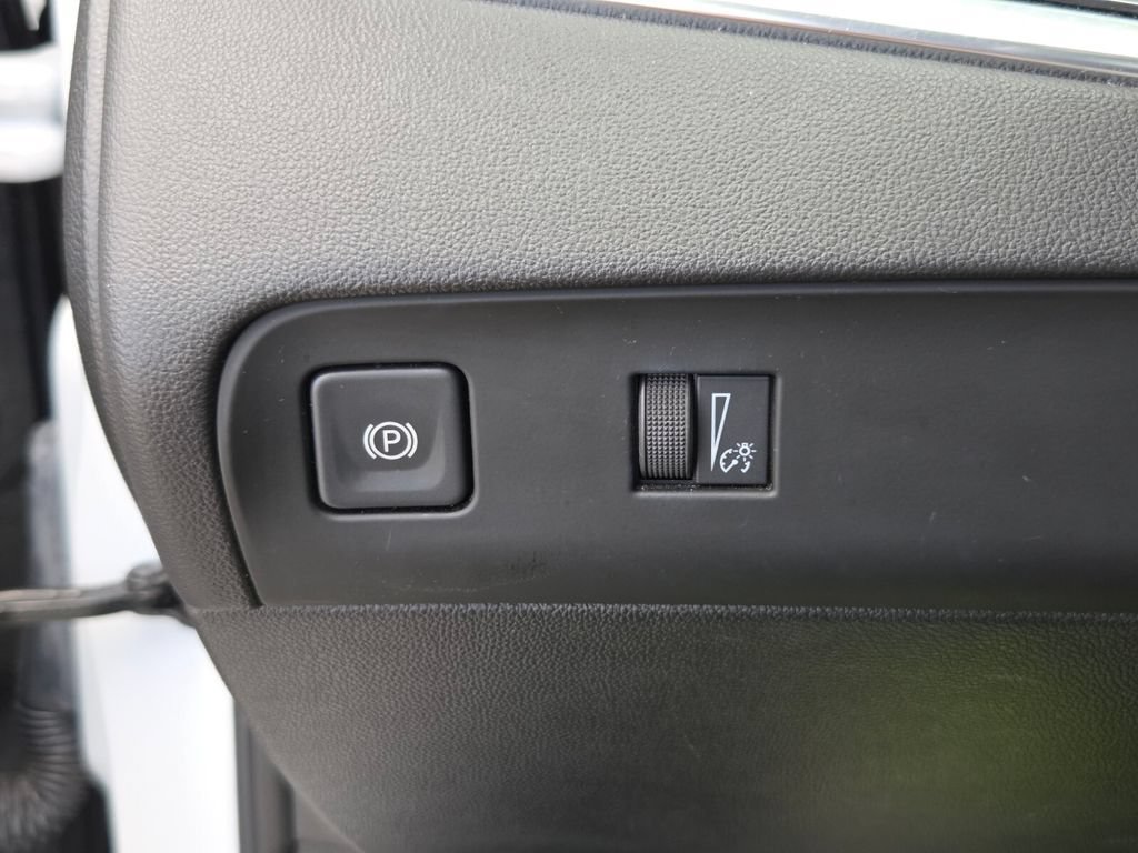 Used 2023 Buick Enclave Essence w/ Experience Buick Package FWD image 26