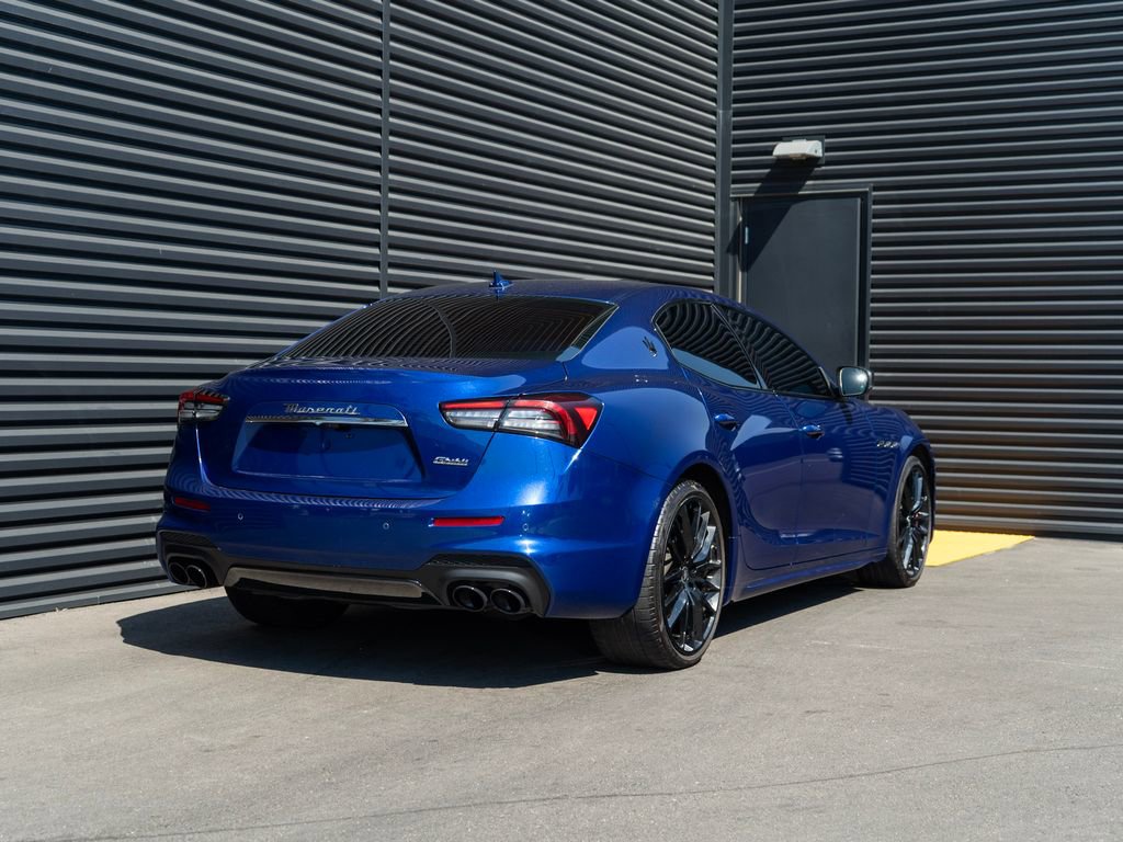 Used 2022 Maserati Ghibli Modena image 9