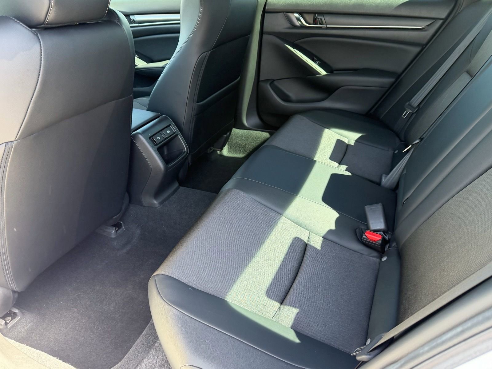 Used 2022 Honda Accord Sport image 17