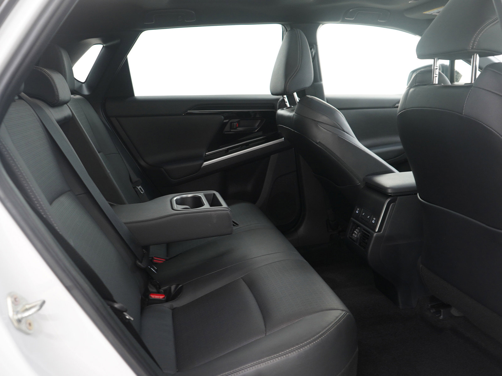 Used 2024 Subaru Solterra Touring w/ Touring Package image 12