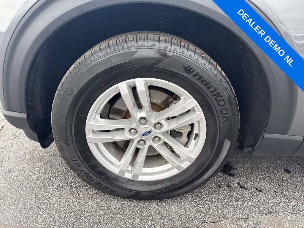 Used 2023 Ford Explorer XLT w/ Equipment Group 202A image 17