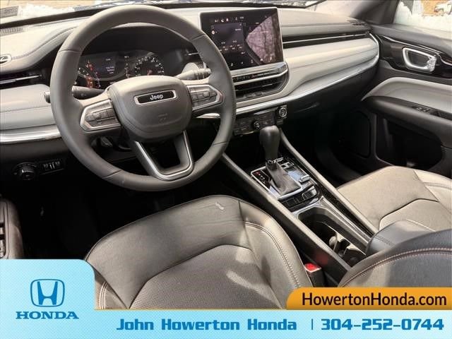 Used 2023 Jeep Compass Limited AWD/4WD image 11