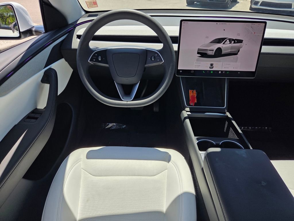 Used 2026 Tesla Model Y 2WD image 9