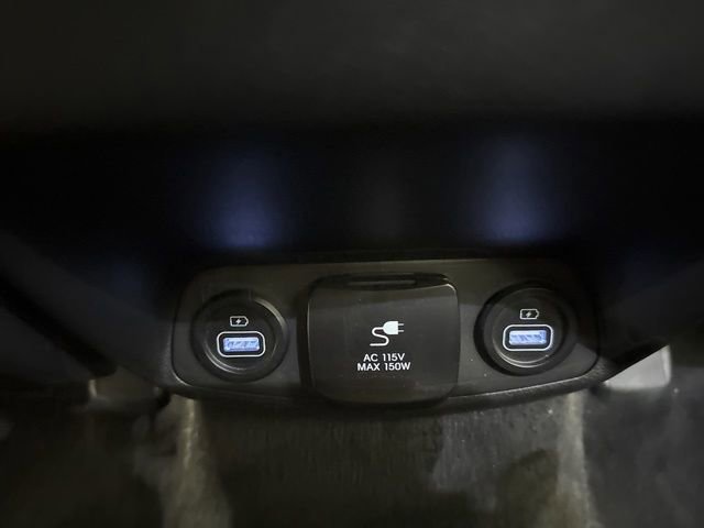 Used 2023 Hyundai Santa Fe Limited w/ Cargo Package AWD/4WD image 38
