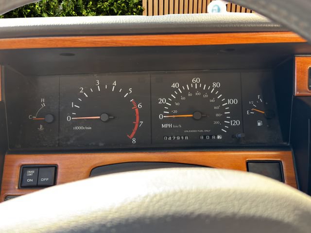 Used 1992 INFINITI M30 Convertible RWD image 3