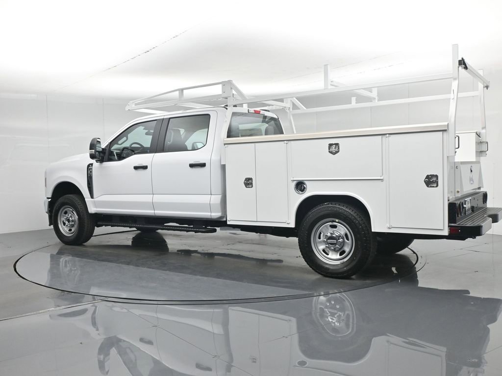 New 2026 Ford F350 XL w/ FX4 Off-Road Package AWD/4WD image 6