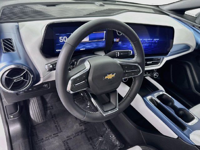Used 2024 Chevrolet Equinox EV LT FWD image 10