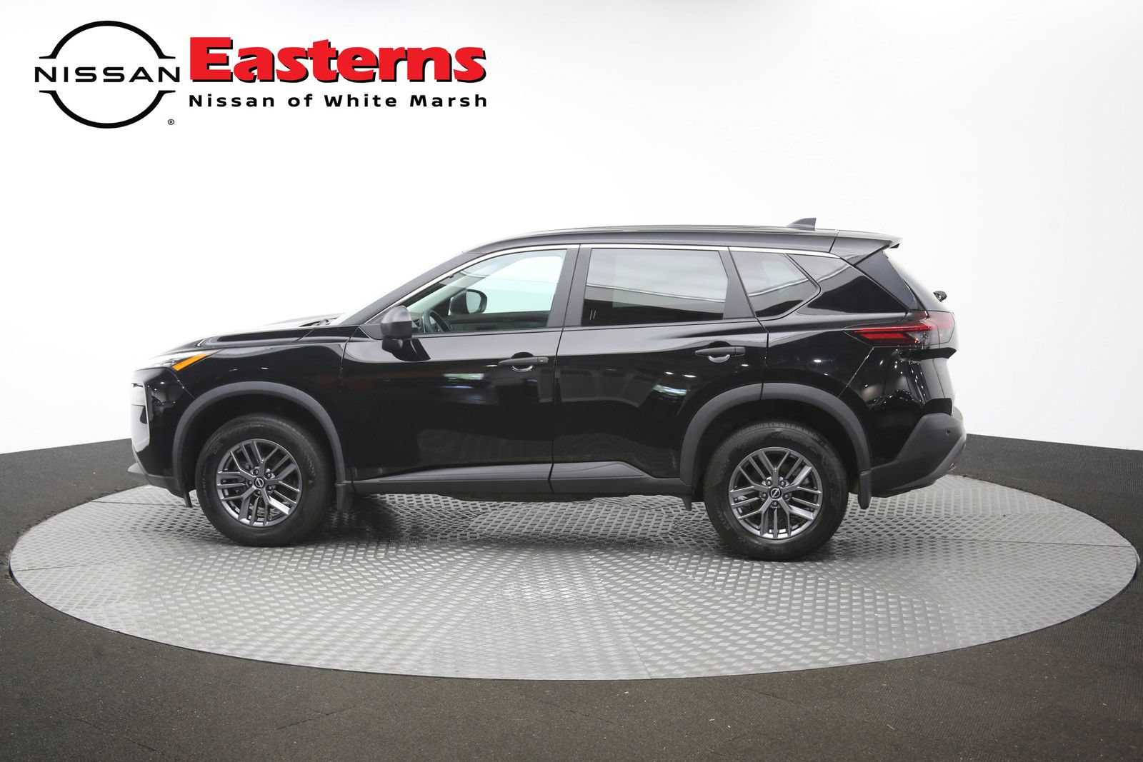 Used 2023 Nissan Rogue S AWD/4WD image 57