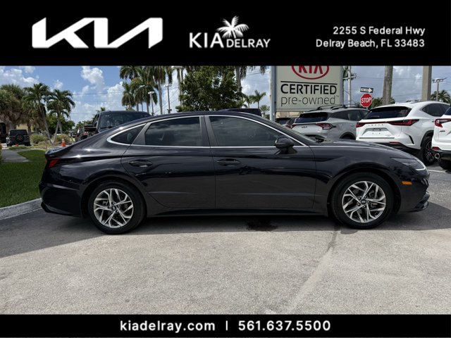 Used 2023 Hyundai Sonata SEL w/ Preferred Accessory Package FWD image 2