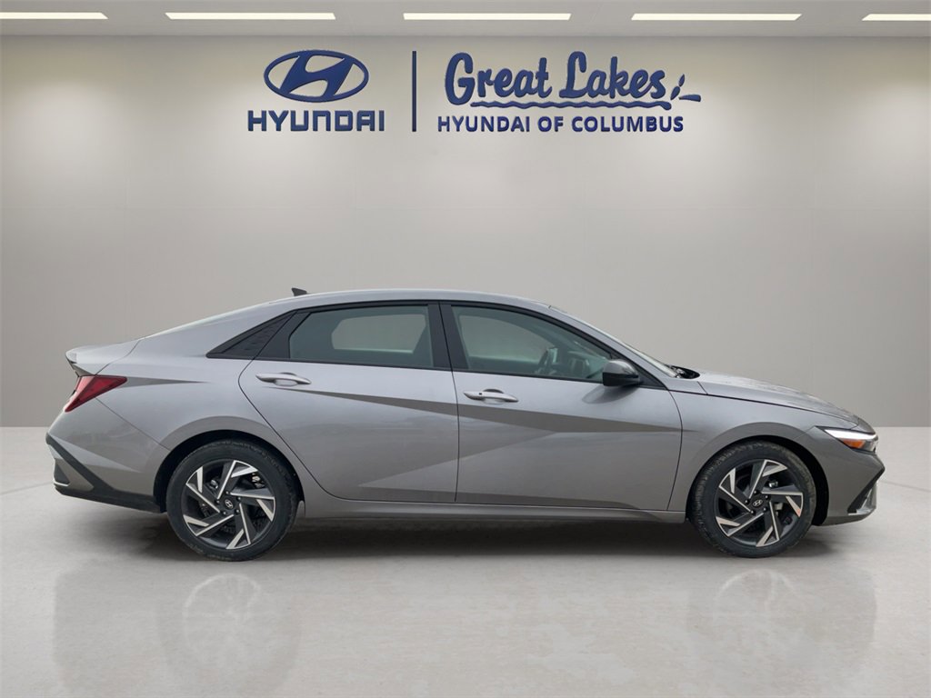 Certified 2025 Hyundai Elantra Sport image 6