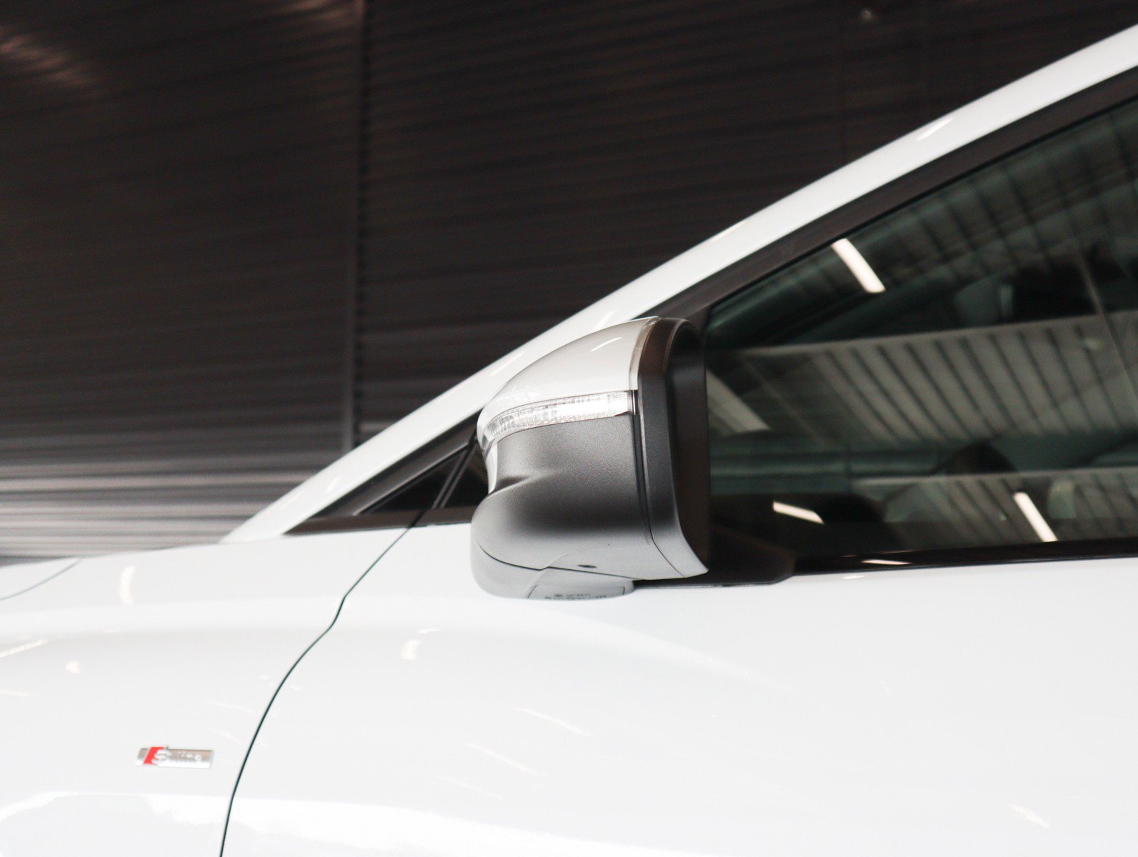 Certified 2024 Audi Q4 e-tron Premium Plus image 25