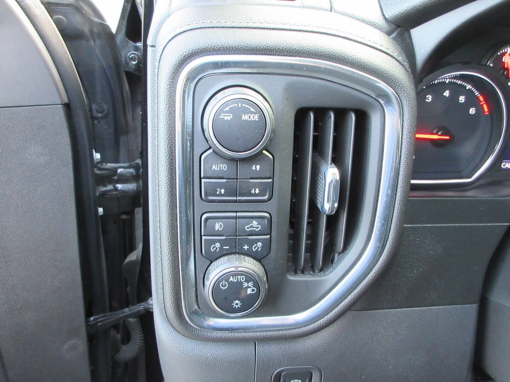 Certified 2021 Chevrolet Silverado 1500 RST AWD/4WD image 26
