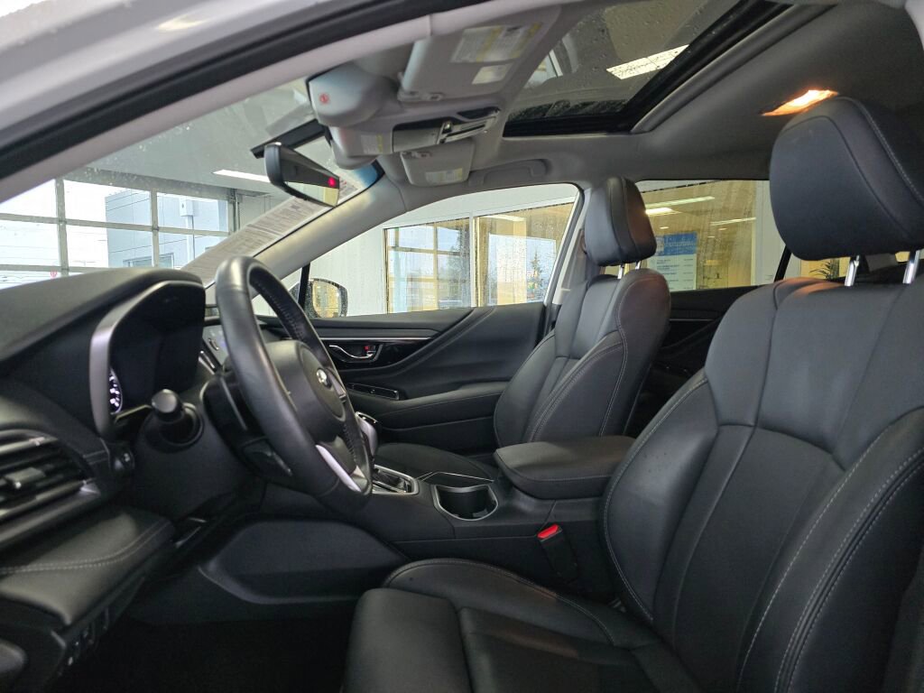 Used 2022 Subaru Outback Limited image 23