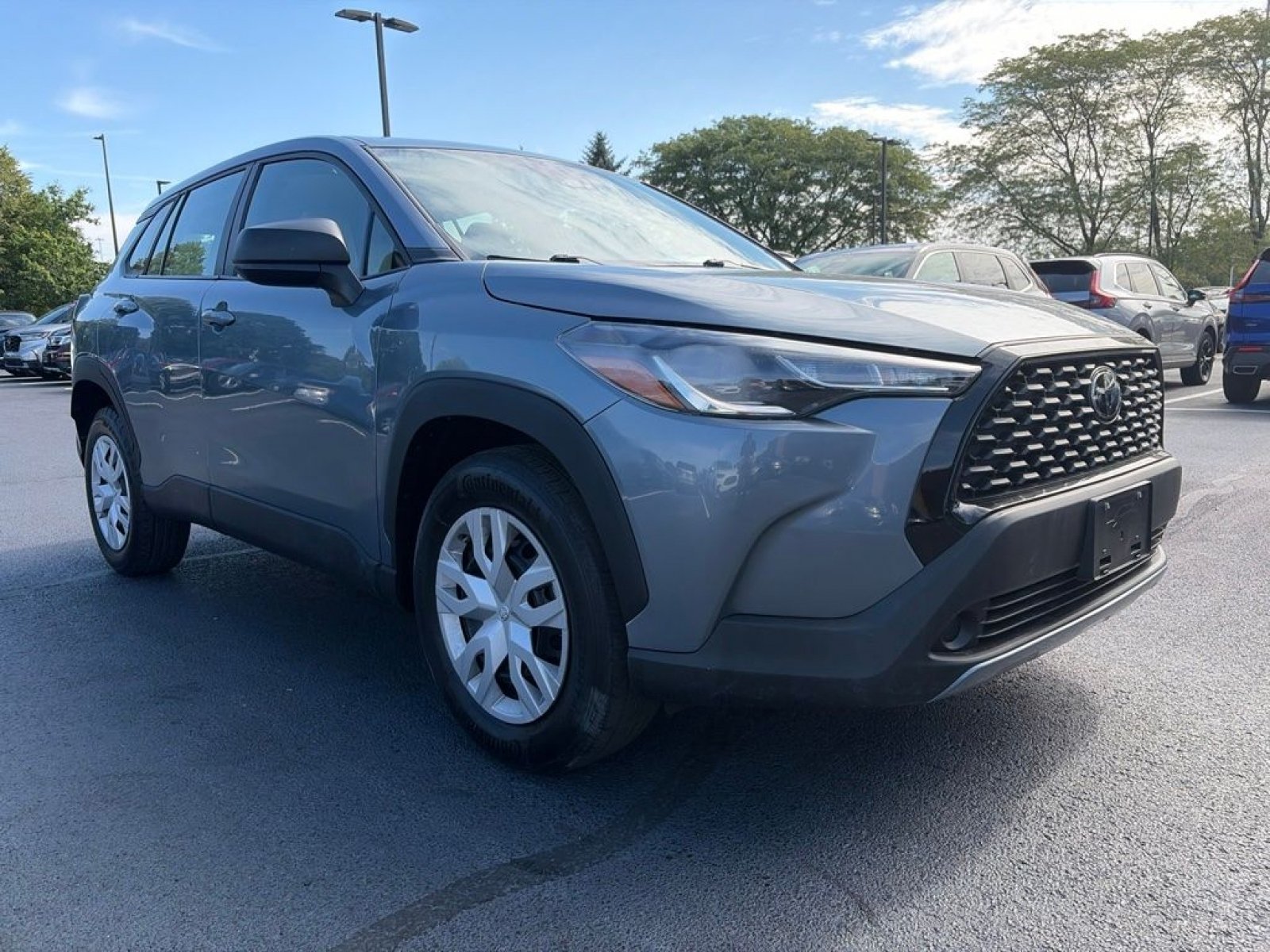 Used 2024 Toyota Corolla Cross L AWD/4WD image 3