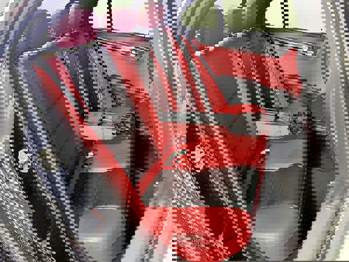 Used 2012 Mercedes-Benz C 63 AMG Sedan image 32