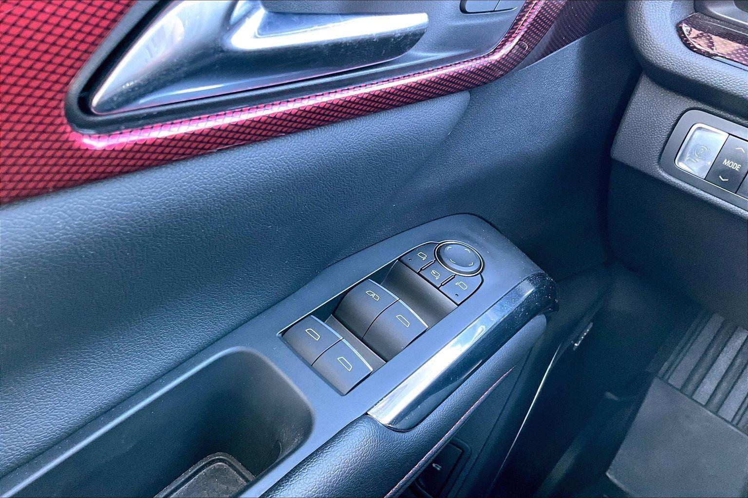 Used 2024 Chevrolet Traverse RS w/ LPO, Floor Liner Package image 38