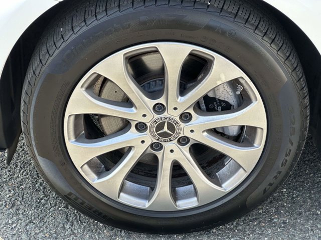 Used 2018 Mercedes-Benz E 300 4MATIC image 11