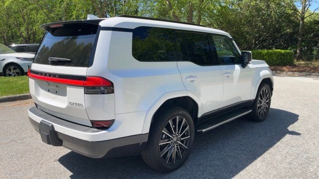 Used 2024 Lexus GX 550 w/ Accessory Package (Z1) image 20