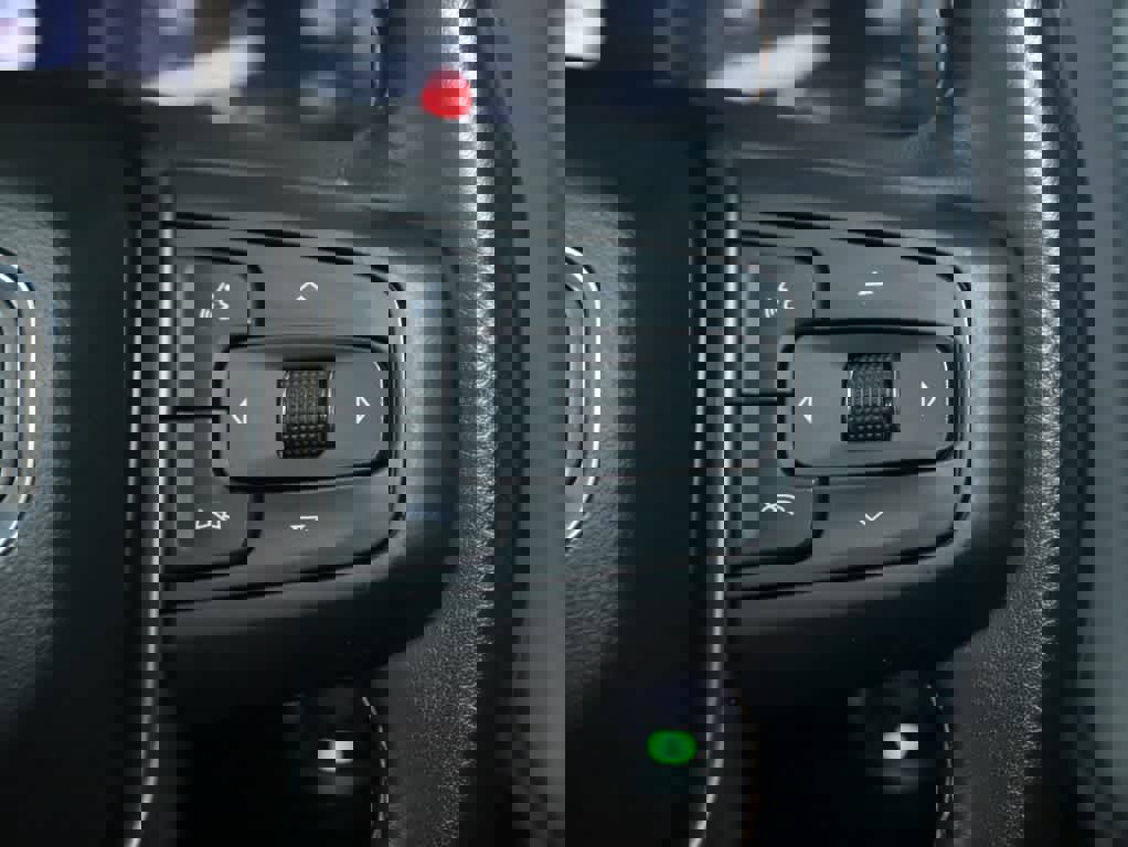 Used 2021 GMC Yukon XL AT4 w/ Rear Media and Nav Package image 27