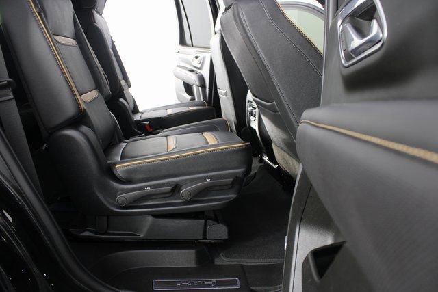 Used 2023 GMC Yukon AT4 w/ Technology Package image 25
