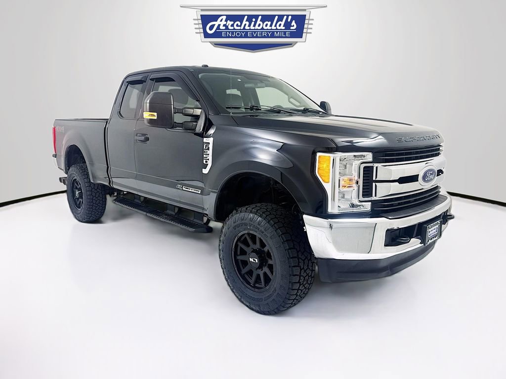 Used 2017 Ford F350 XLT w/ Camper Package image 1