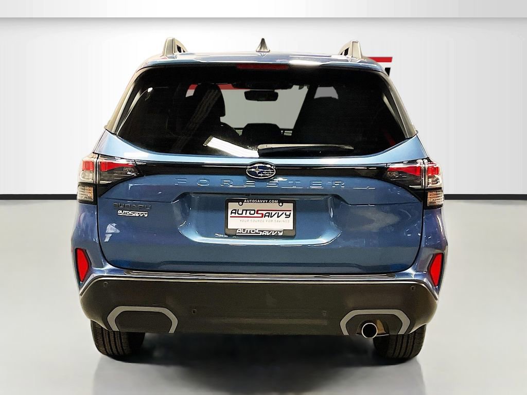 Used 2025 Subaru Forester Limited AWD/4WD image 6