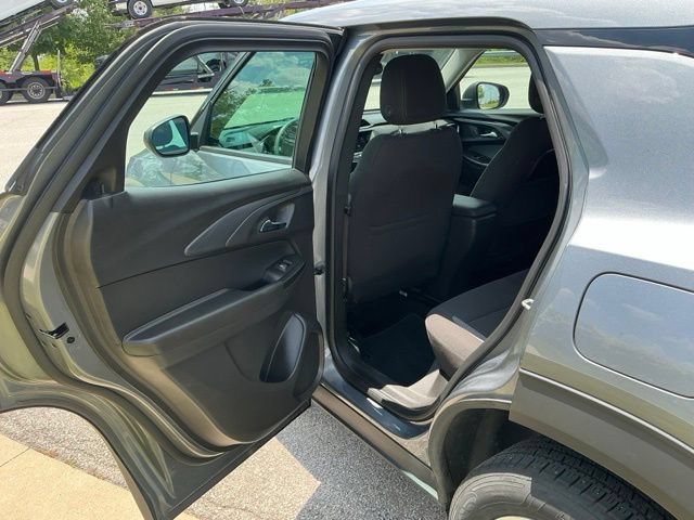 Used 2021 Chevrolet TrailBlazer LS FWD image 16