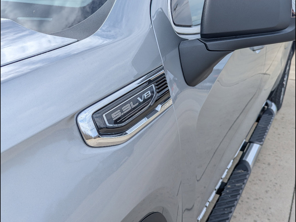 New 2026 GMC Sierra 1500 SLE image 11