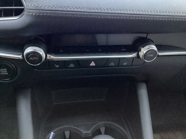 Used 2023 MAZDA MAZDA3 s FWD image 25