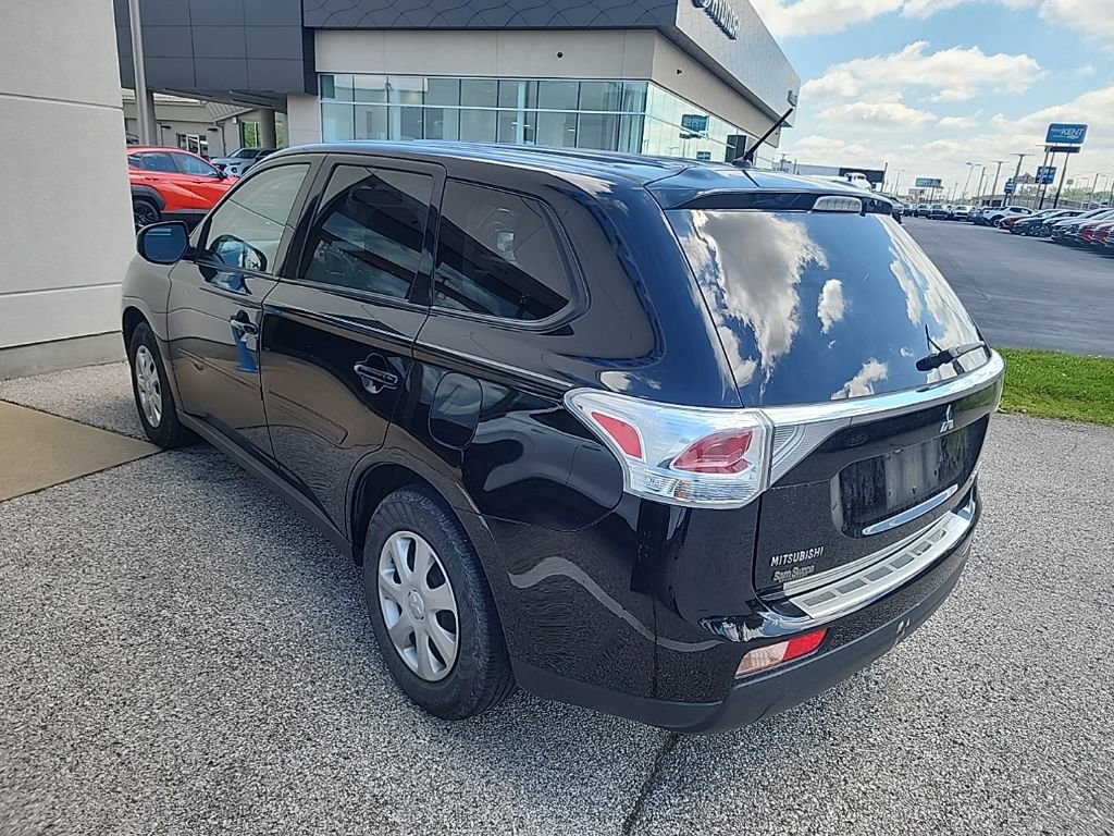 Used 2014 Mitsubishi Outlander ES FWD image 7