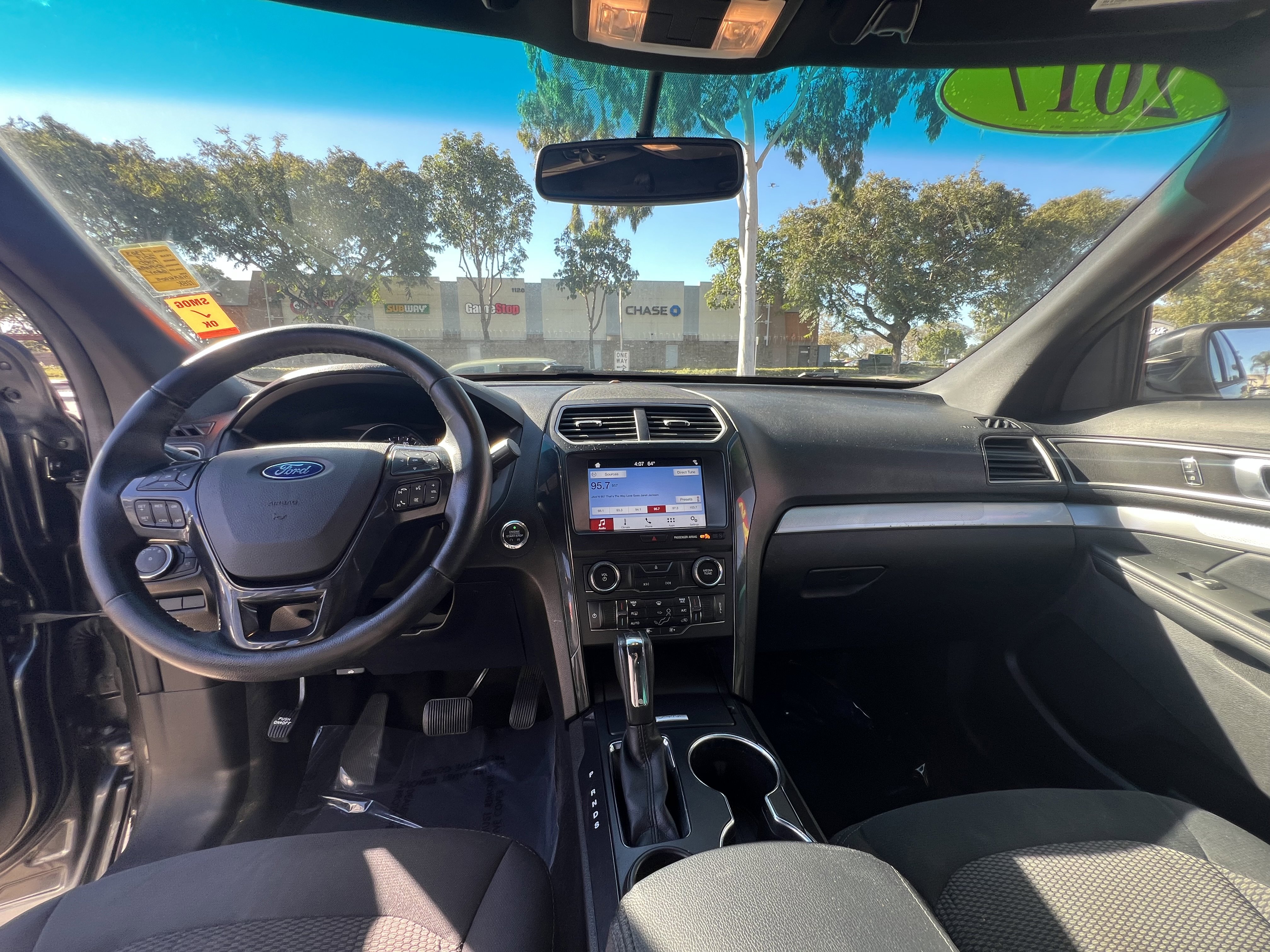 Used 2017 Ford Explorer XLT w/ Equipment Group 201A image 14