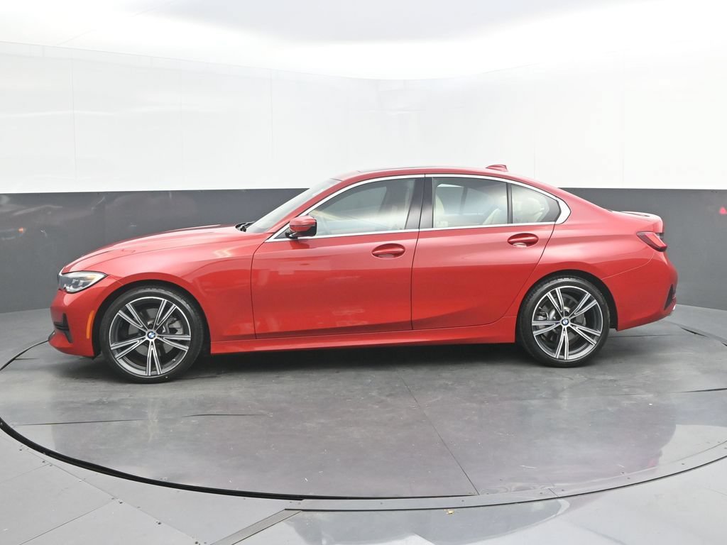 Used 2022 BMW 330i Sedan w/ Driving Assistance Package RWD image 2