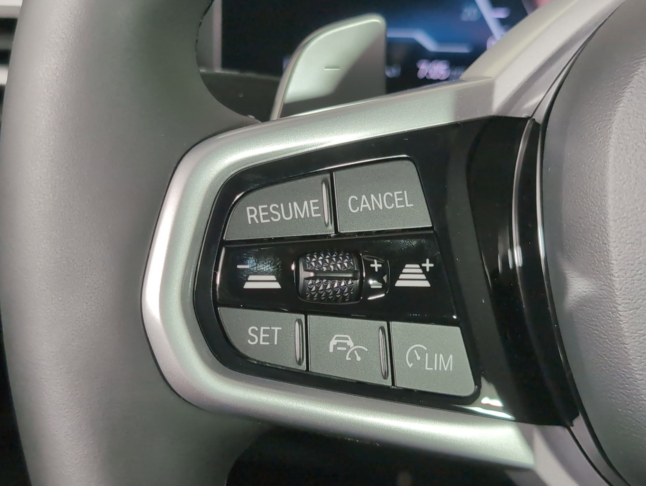 Used 2026 BMW 330i Sedan w/ M Sport Package image 14