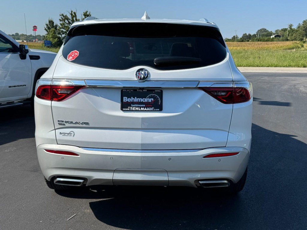 Used 2023 Buick Enclave Essence w/ Experience Buick Package AWD/4WD image 5