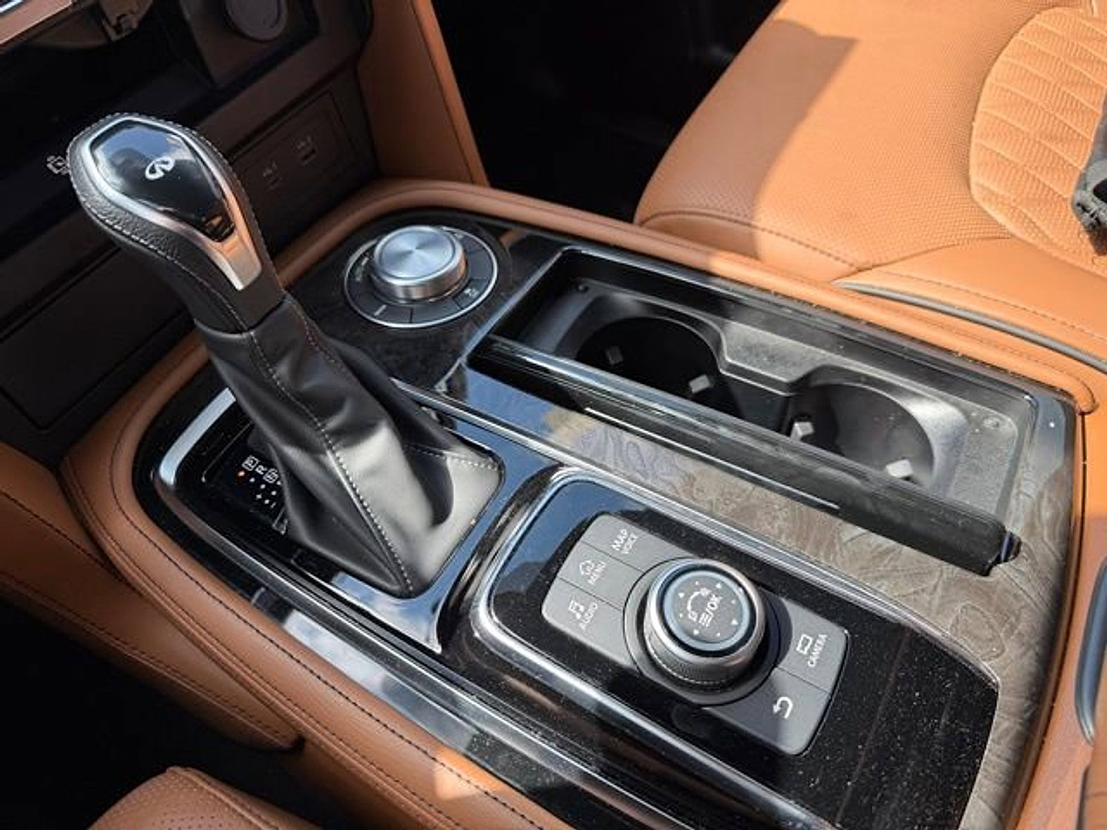 Certified 2024 INFINITI QX80 Sensory image 18