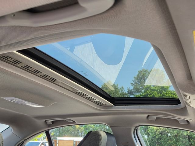 Used 2018 BMW 320i Sedan RWD image 19