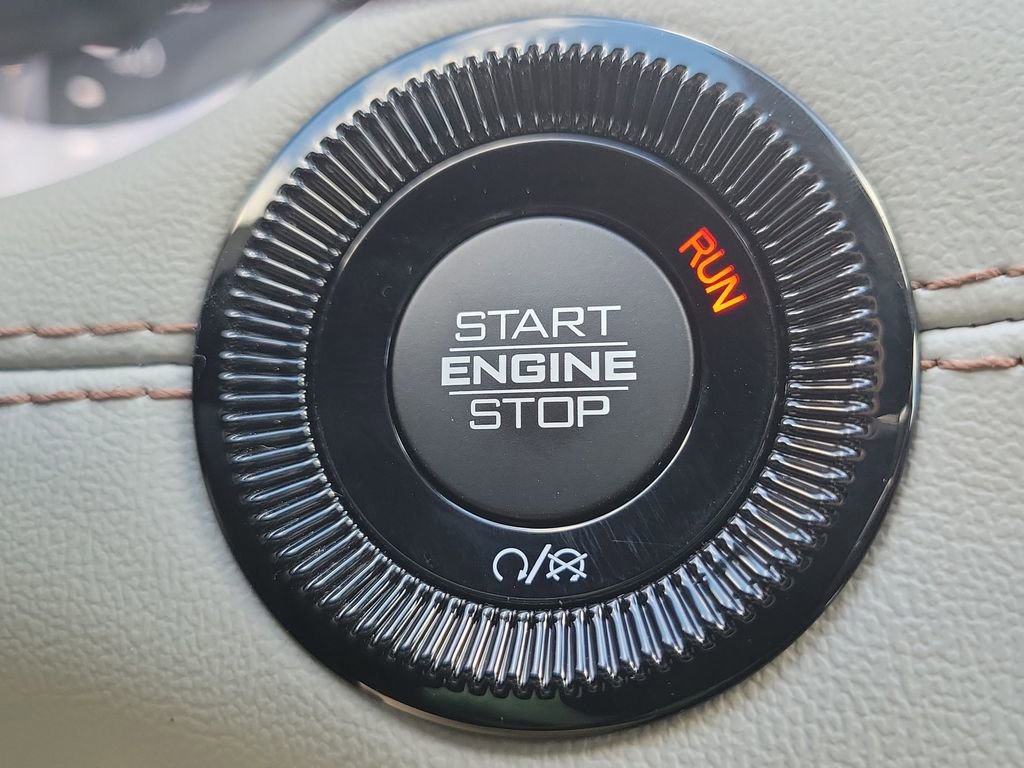 New 2026 Jeep Compass Limited image 22