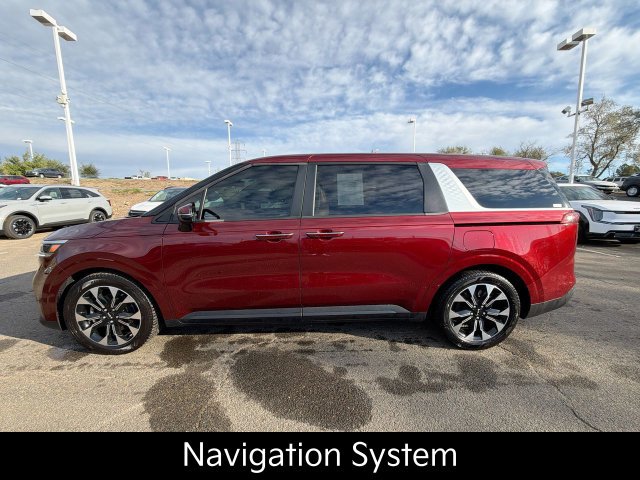Used 2023 Kia Carnival EX FWD image 3
