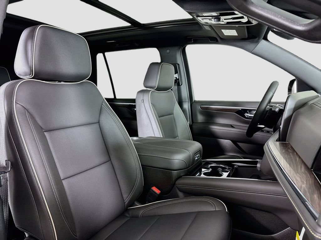 New 2026 Chevrolet Tahoe Premier w/ Sun And Tow Package AWD/4WD image 30