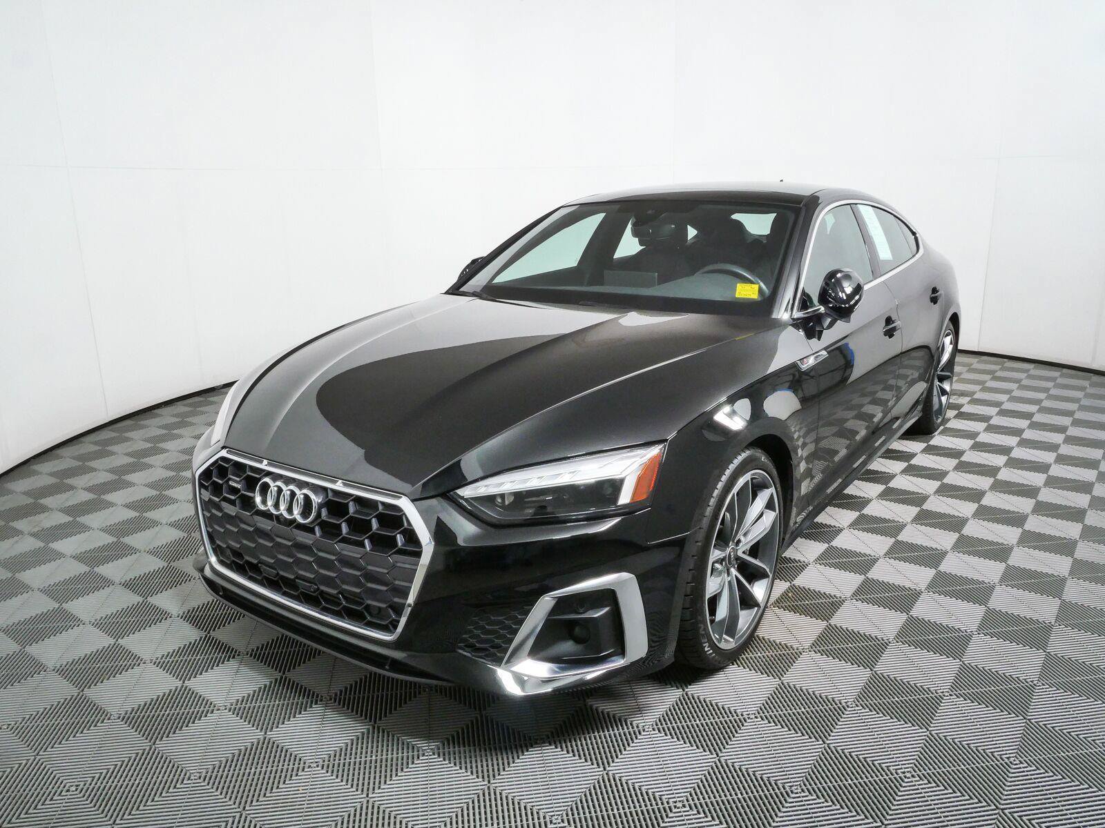 Used 2024 Audi A5 2.0T Premium Plus w/ Premium Plus AWD/4WD image 32