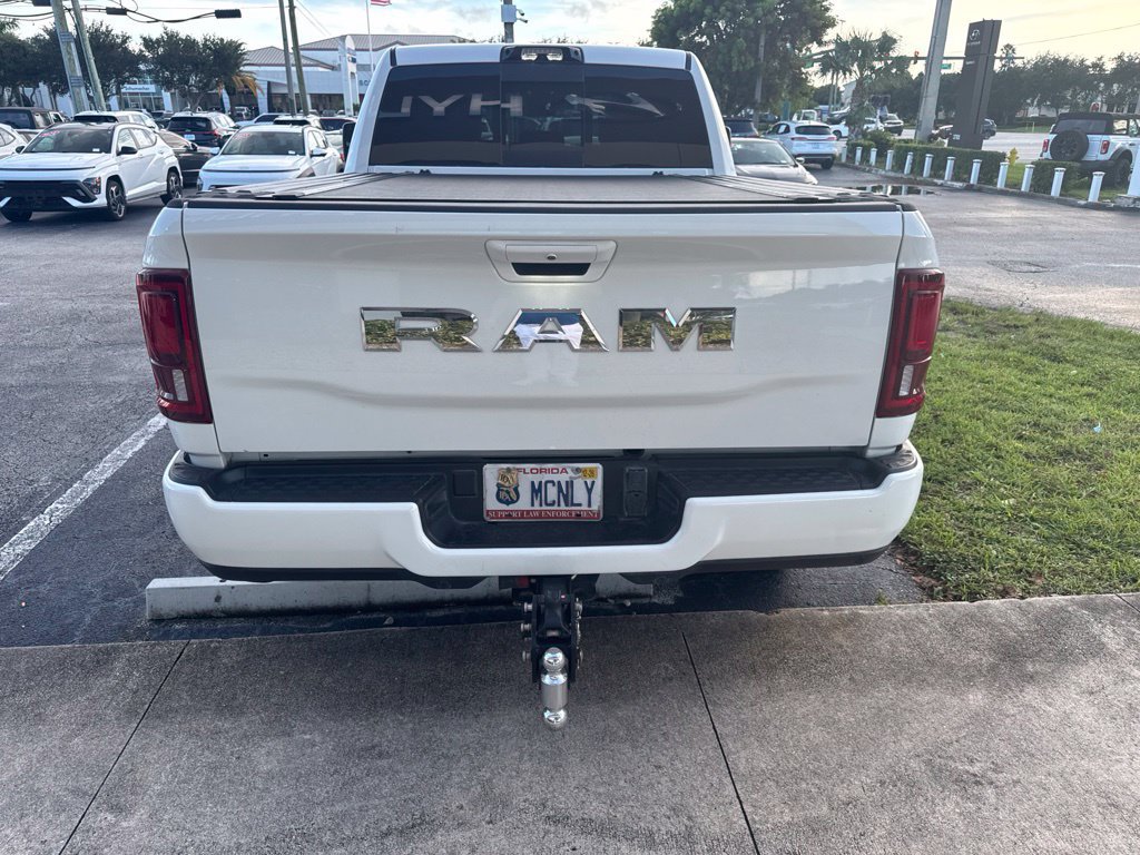 Used 2025 RAM 2500 Limited w/ Towing Technology Group AWD/4WD image 15