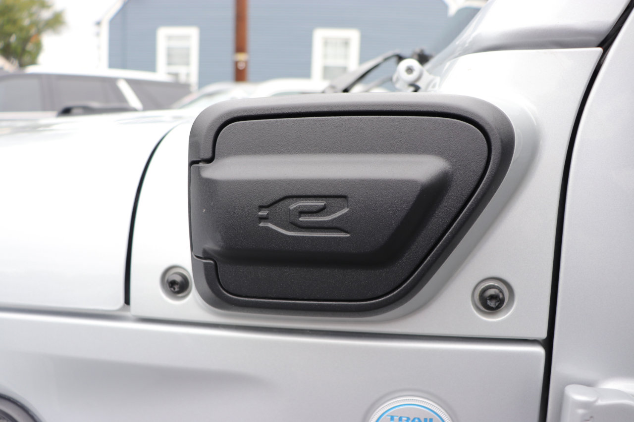 Used 2024 Jeep Wrangler Sahara image 54