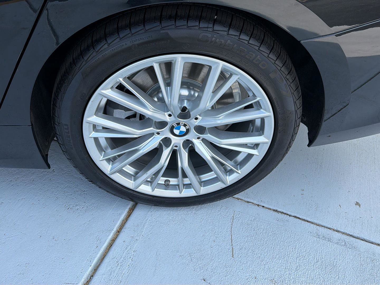 Certified 2023 BMW 330i xDrive Sedan w/ Premium Package AWD/4WD image 37