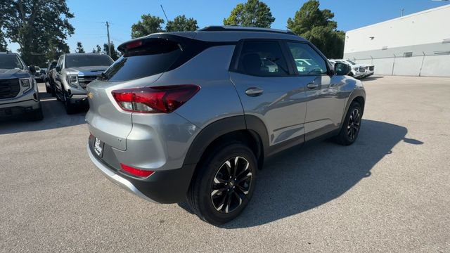 Used 2023 Chevrolet TrailBlazer LT AWD/4WD image 9