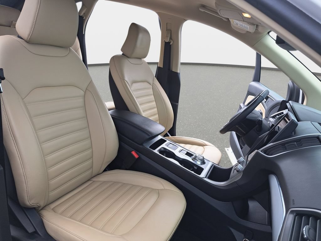 Used 2022 Ford Edge SEL w/ Convenience Package AWD/4WD image 11