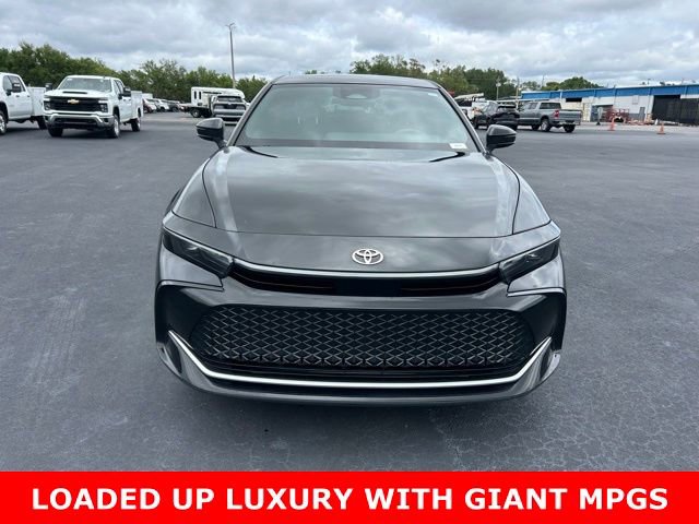 Used 2023 Toyota Crown XLE image 2