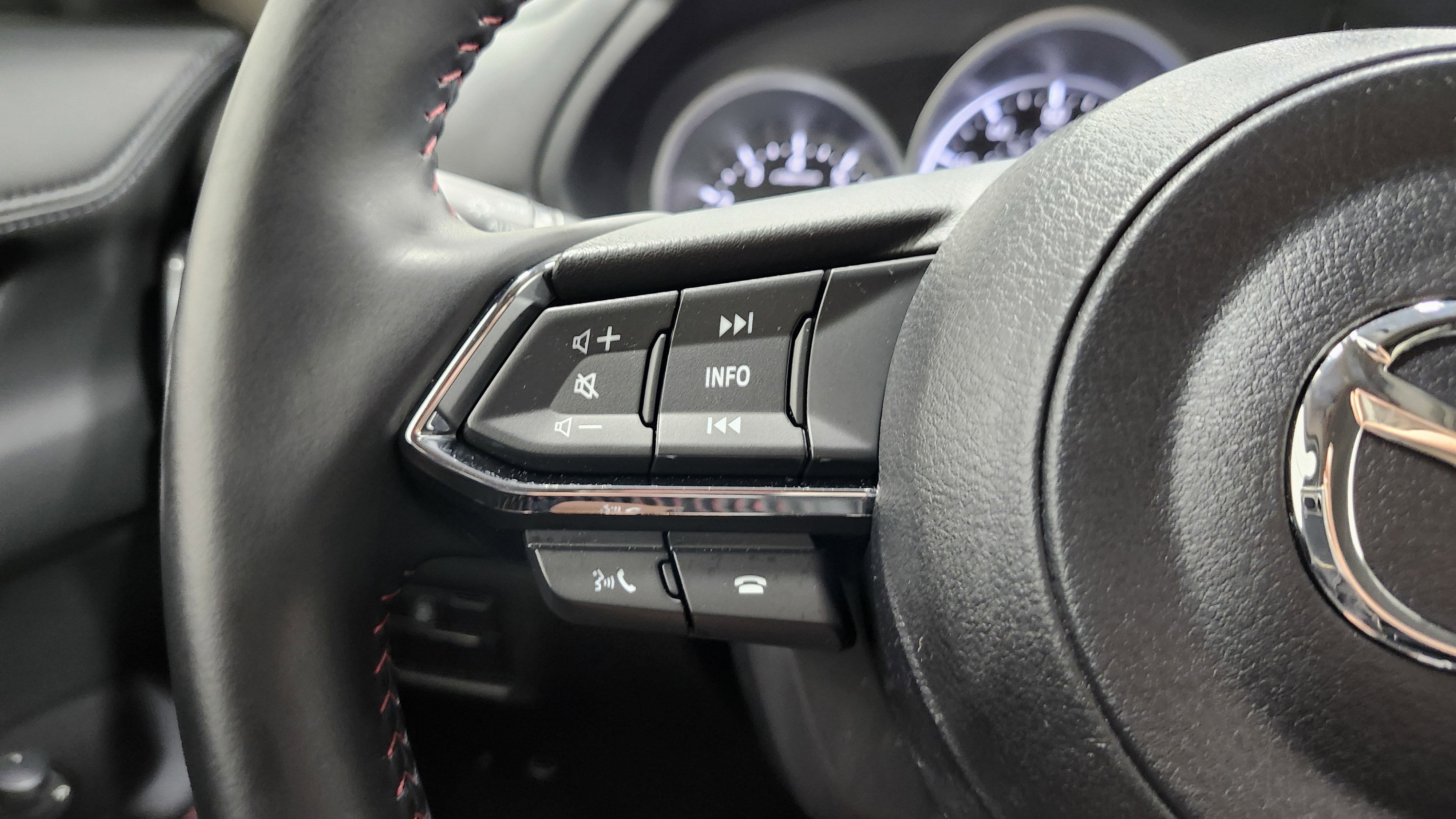 Used 2021 MAZDA CX-5 Carbon Edition image 37