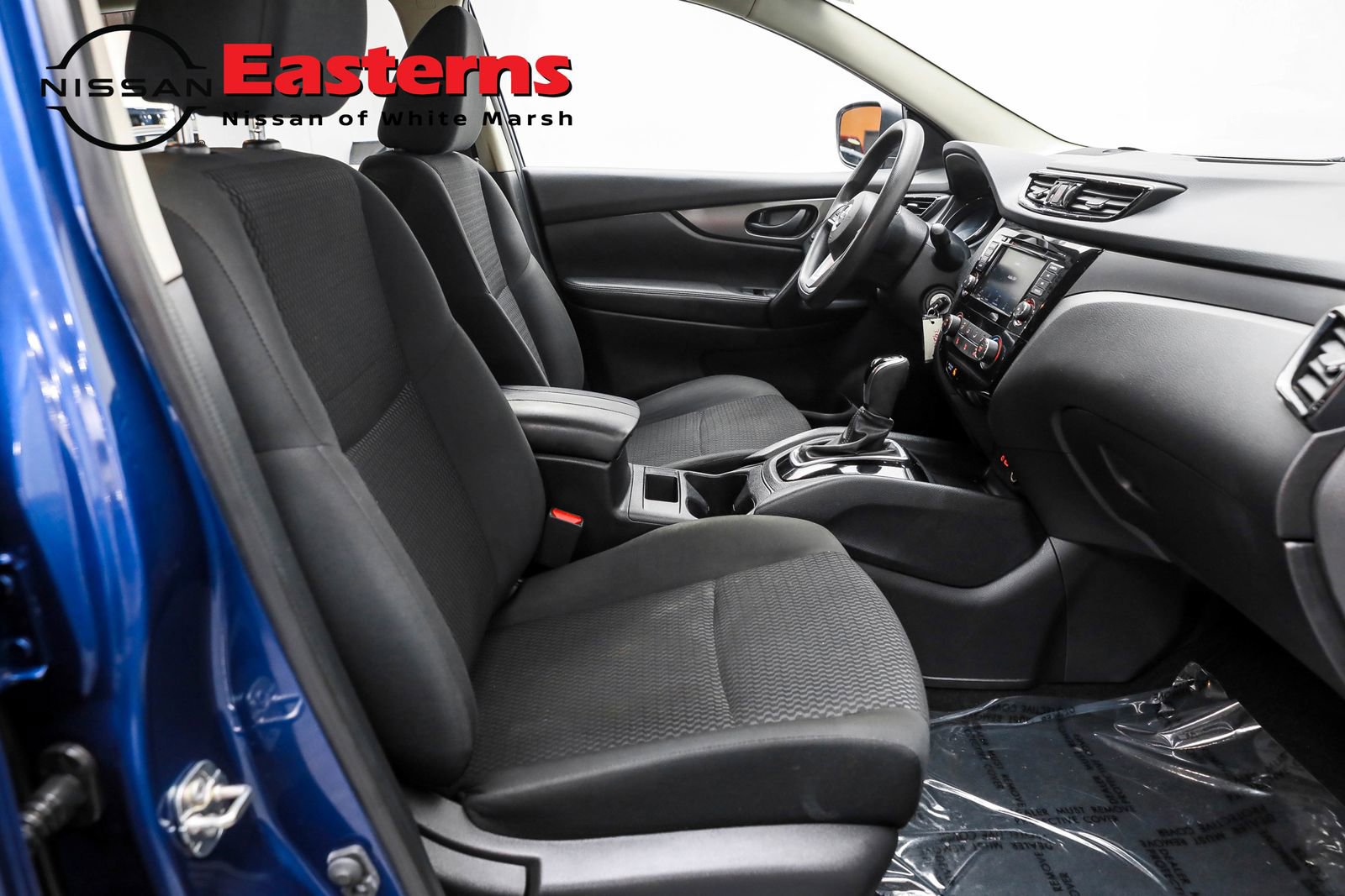 Used 2022 Nissan Rogue Sport S image 41