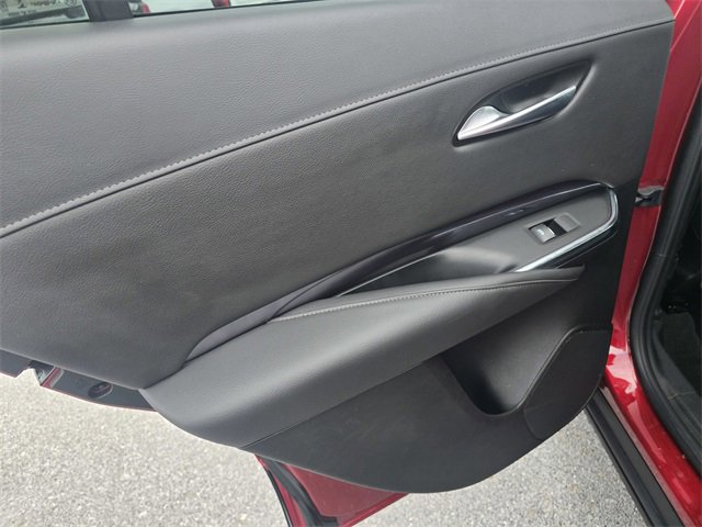 Used 2023 Cadillac XT4 Luxury w/ Cold Weather Package image 14