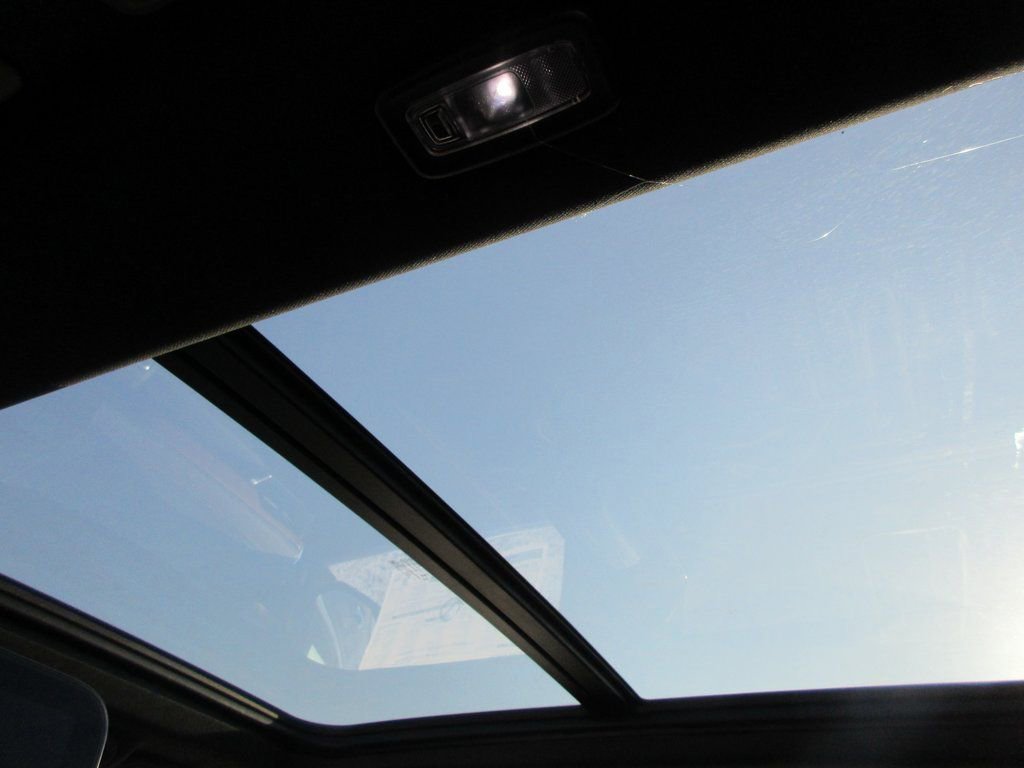 New 2026 GMC Yukon XL Denali w/ Denali Reserve Package image 17